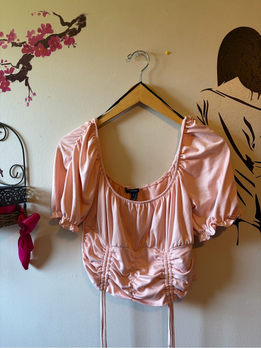 Women's Peach Drawstring Ruched Puff-Sleeve Top - Picture 2 of 7